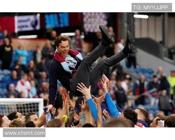 伯明翰与利兹联激战正酣谁能在这场较量中笑到最后